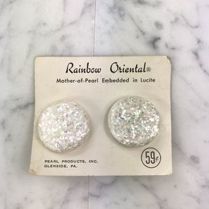 Vintage 40s 50s pearl & lucite clip on earrings